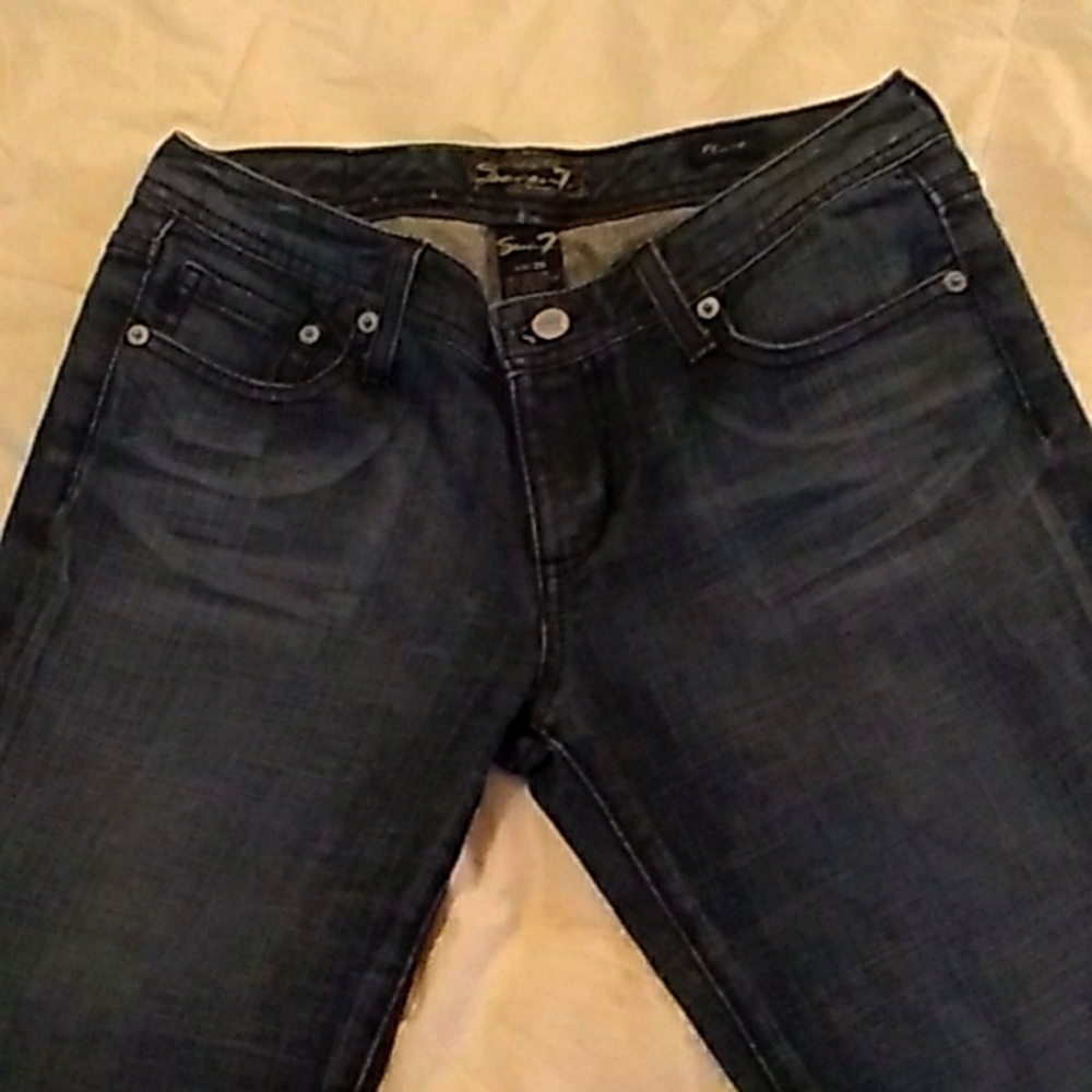 Seven7 jeans size 28 long, flared dark jeans with bling back pockets 2% spandex